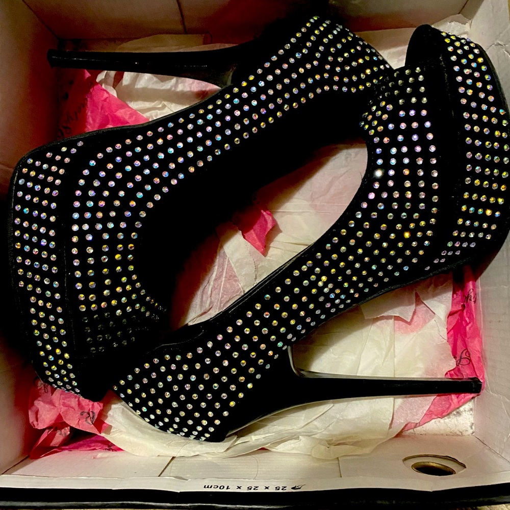 Platform heels 8.5